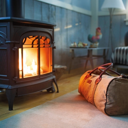 living_room_fireplace.jpg